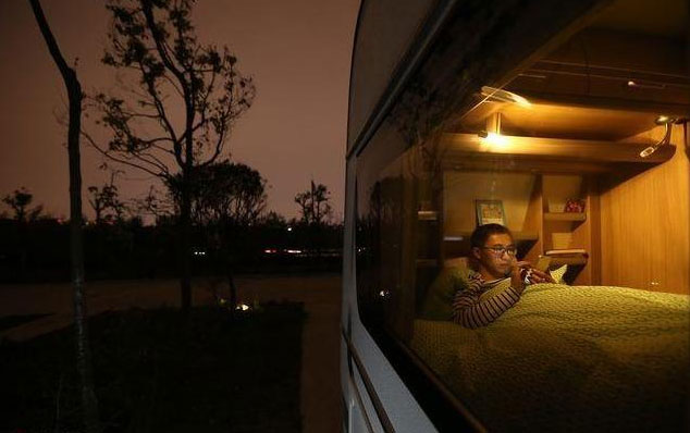 32歲成都小伙7年攢30萬 不買房子買房車 看遍天下風(fēng)景