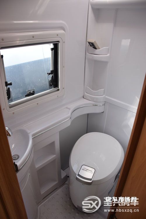 國六標準皮卡房車將上市，內部兩張大床，四驅可選自動擋