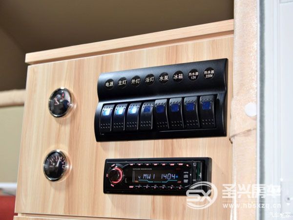 房車夢不再遙遠 實拍解放T80旅居車