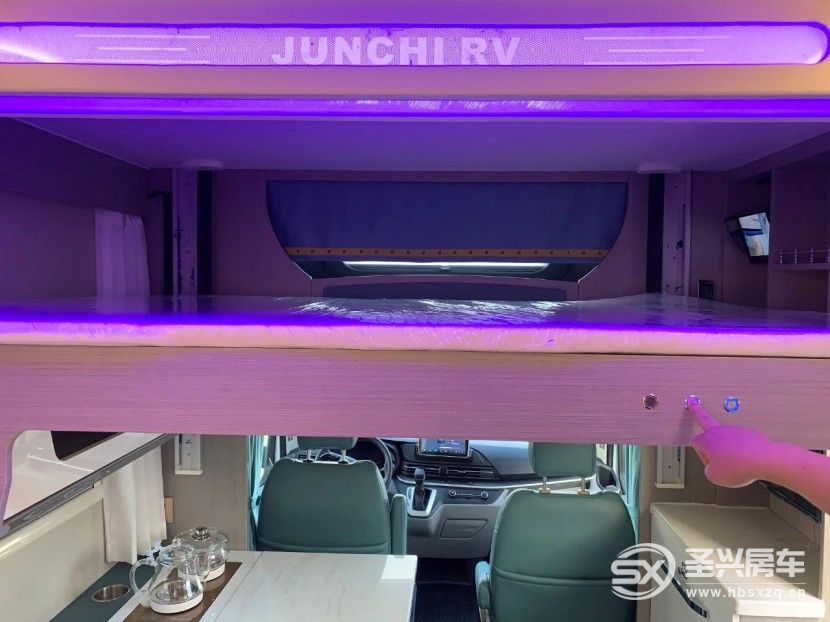 駿馳房車處女座，內外兼修，配備航空座椅與茶吧！get?code=NWEwZjRhZGM4ODE5YTZkNGRiMGYyYWQ4NjRlMzIyY2YsMTY2NTY0NTg4ODMxMg==