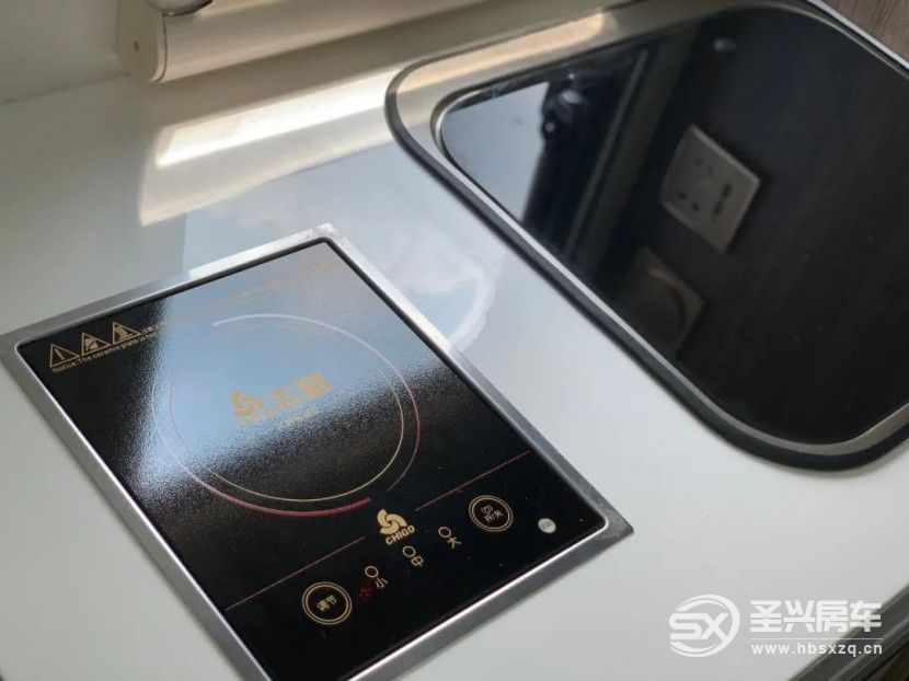 駿馳房車處女座，內外兼修，配備航空座椅與茶吧！get?code=NDcyMGY3NDRkMDQ5MDZlYzJlOTkxYjEwOWRmNzg4ZWEsMTY2NTY0NTg4ODMxMg==