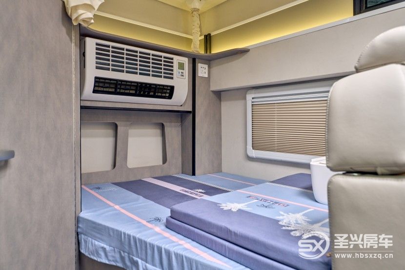 9月2日鄭州房車展——齊星大通T90越野硬升頂房車，風格獨特彰顯硬漢實力！787b92a4f4b688f1c004ae23b3ce036e