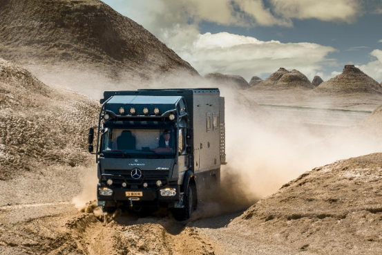 9.7鄭州房車展：宇通長途硬核越野房車威邁E，帶你征服所有不服cac100da718b08b2cedd64ae49e822976862