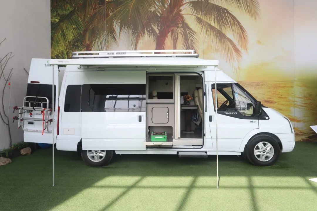 用福特T6底盤打造的小房車長什么樣？動力強、配置高，主打一個性價比-7.jpg