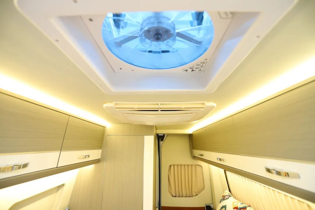 用福特T6底盤打造的小房車長什么樣？動力強、配置高，主打一個性價比-15.jpg