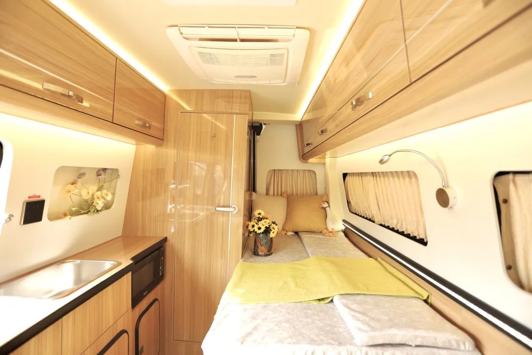 用福特T6底盤打造的小房車長什么樣？動力強、配置高，主打一個性價比-19.jpg