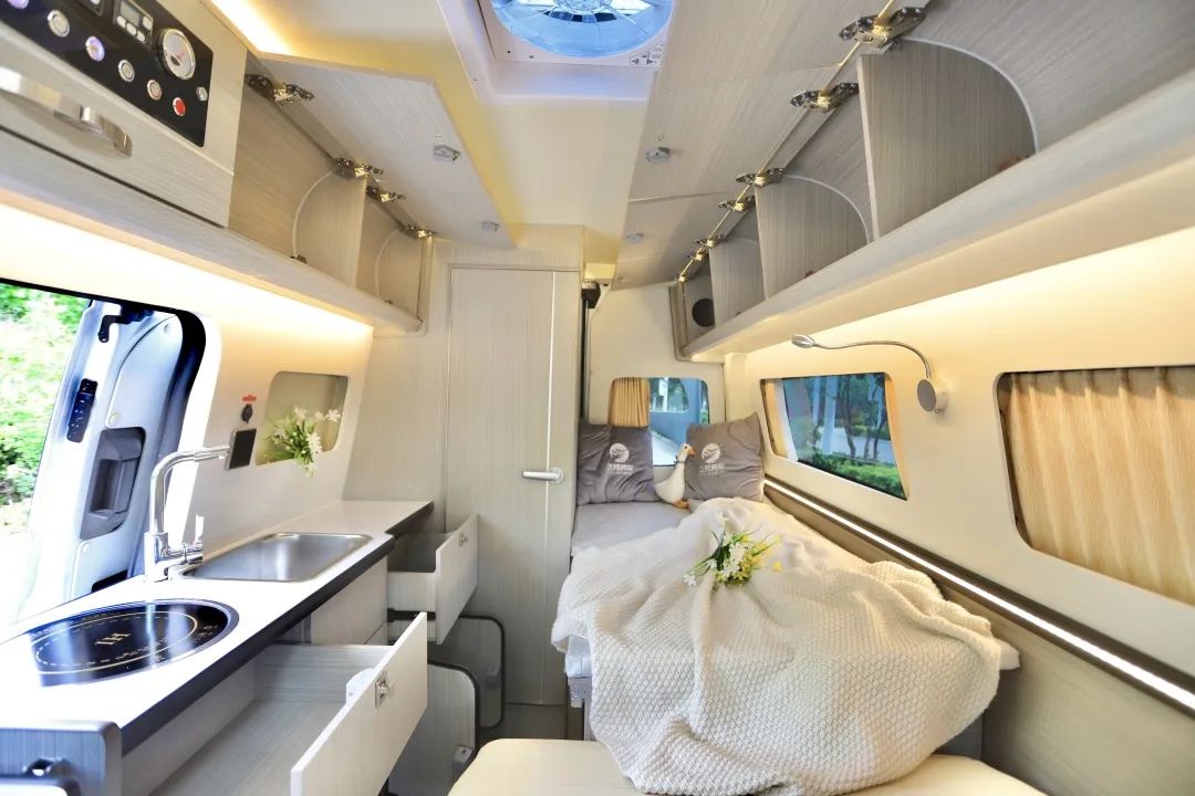 用福特T6底盤打造的小房車長什么樣？動力強、配置高，主打一個性價比-25.jpg