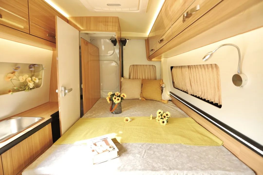 用福特T6底盤打造的小房車長什么樣？動力強、配置高，主打一個性價比-21.jpg