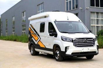 大通V90柴油B型房車