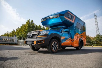 東風銳騏6皮卡房車