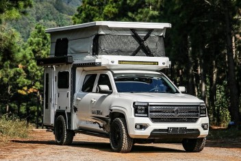 江鈴大道皮卡升頂房車(chē)