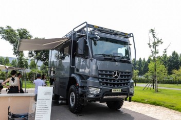 奔馳Arocs 2023E6 4X4越野房車(chē)